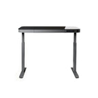 Plateau de bureau électrique assis-debout en verre trempé de 47,5 pouces avec deux ports de chargement USB 2,4 A, hauteur réglable jusqu'à 47,5 pouces H