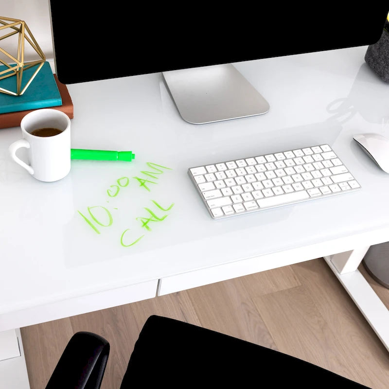 Plateau de bureau électrique assis-debout en verre trempé de 47,5 pouces avec deux ports de chargement USB 2,4 A, hauteur réglable jusqu'à 47,5 pouces H
