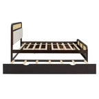 Lit plateforme queen en bois avec lit gigogne et 2 tiroirs, accents en rotin Bed 4S - ModernLuxe