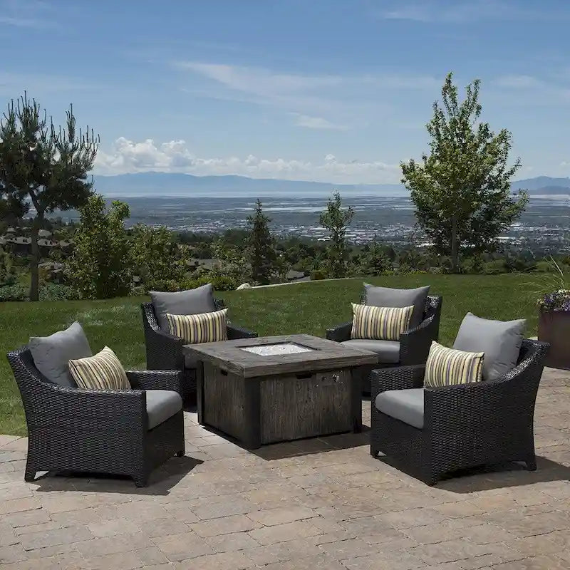 Ensemble de conversation de patio Deco 5 pièces Sunbrella avec foyer extérieur