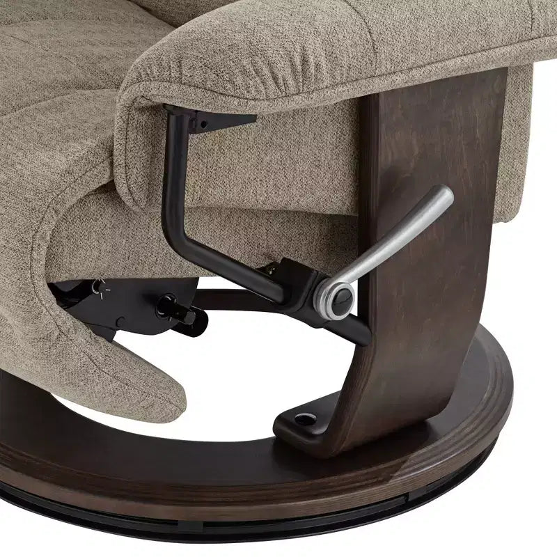 Fauteuil inclinable pivotant et réglable en tissu châtaigne Annika de BenchMaster