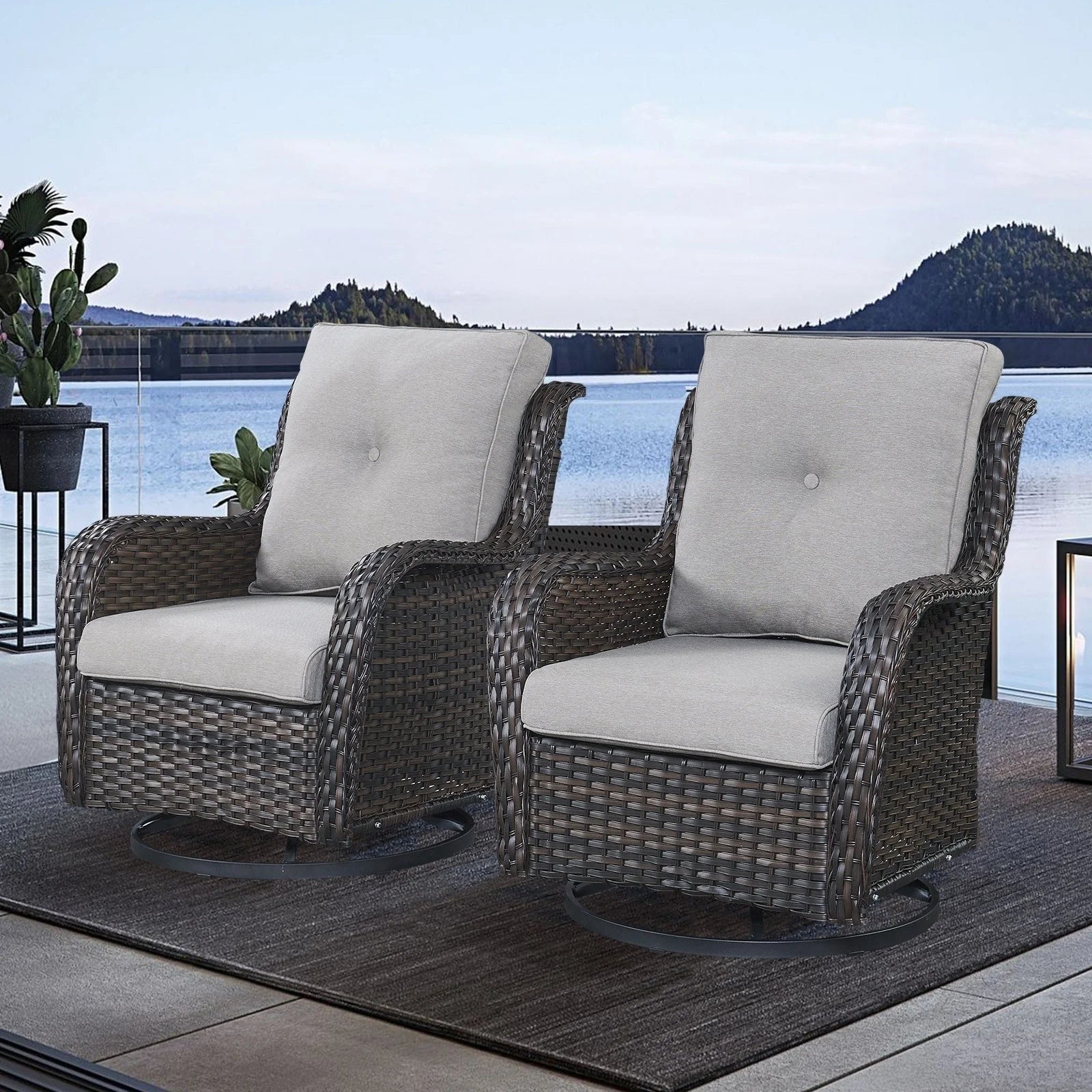 Chaises longues à bascule d'extérieur en osier Gymojoy avec base pivotante (lot de 2)